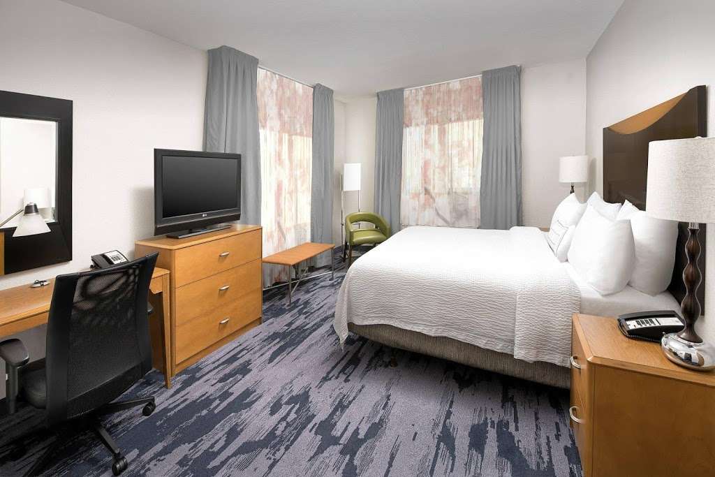 Fairfield Inn & Suites by Marriott Miami Airport South | 4101 NW 11th St, Miami, FL 33126, USA | Phone: (786) 456-2100