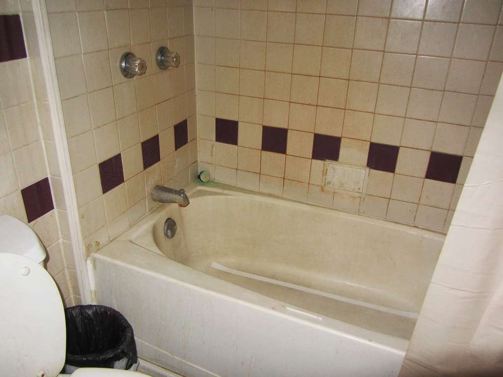 Country House Motel | 951 Old Lincoln Hwy, Morrisville, PA 19067, USA | Phone: (215) 295-7331