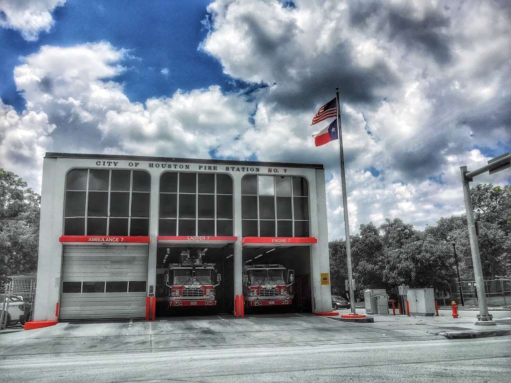 Houston Fire Station 7 | 1402 Elgin St, Houston, TX 77004, USA | Phone: (832) 394-6700