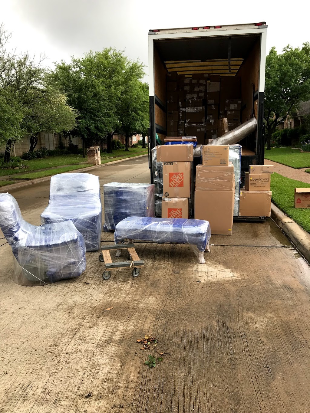 New beginnings dfw movers | 735 S Irving Heights Dr, Irving, TX 75060, USA | Phone: (469) 834-7043