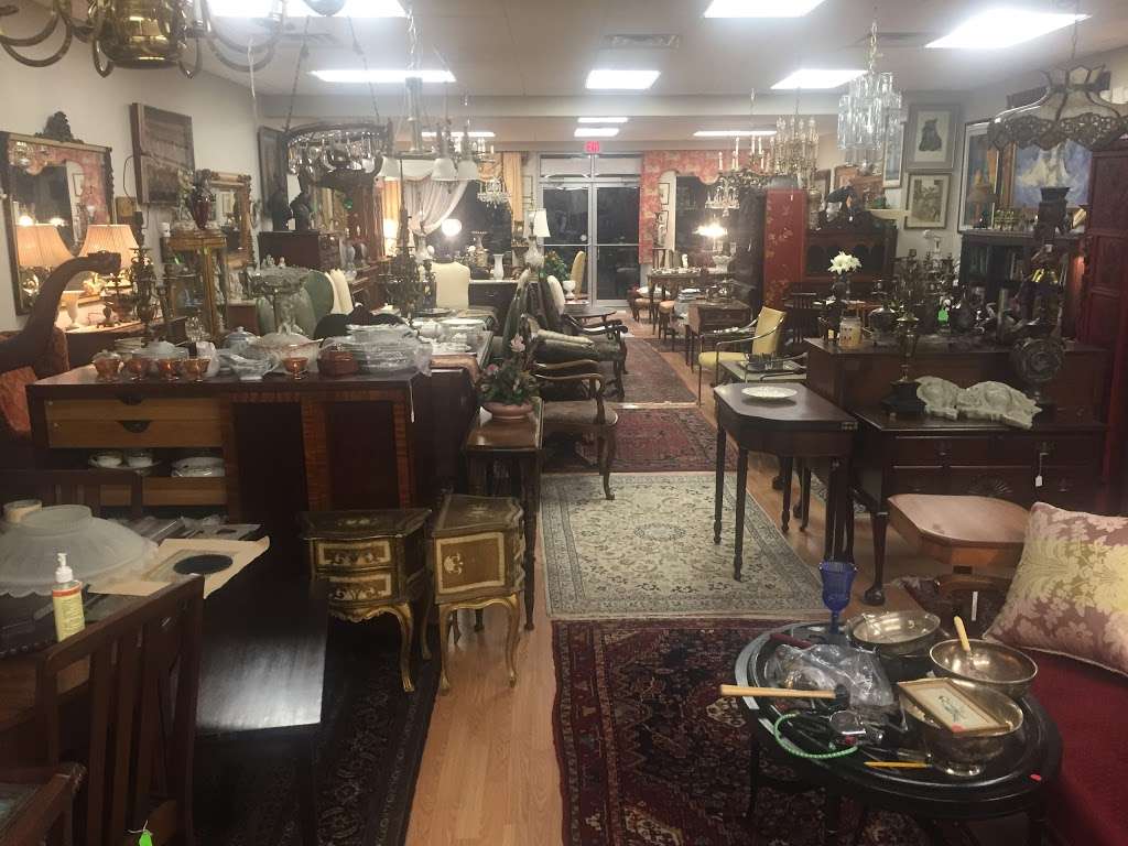 Drs Antiques | 6 Main St, Medway, MA 02053, USA | Phone: (508) 533-4900