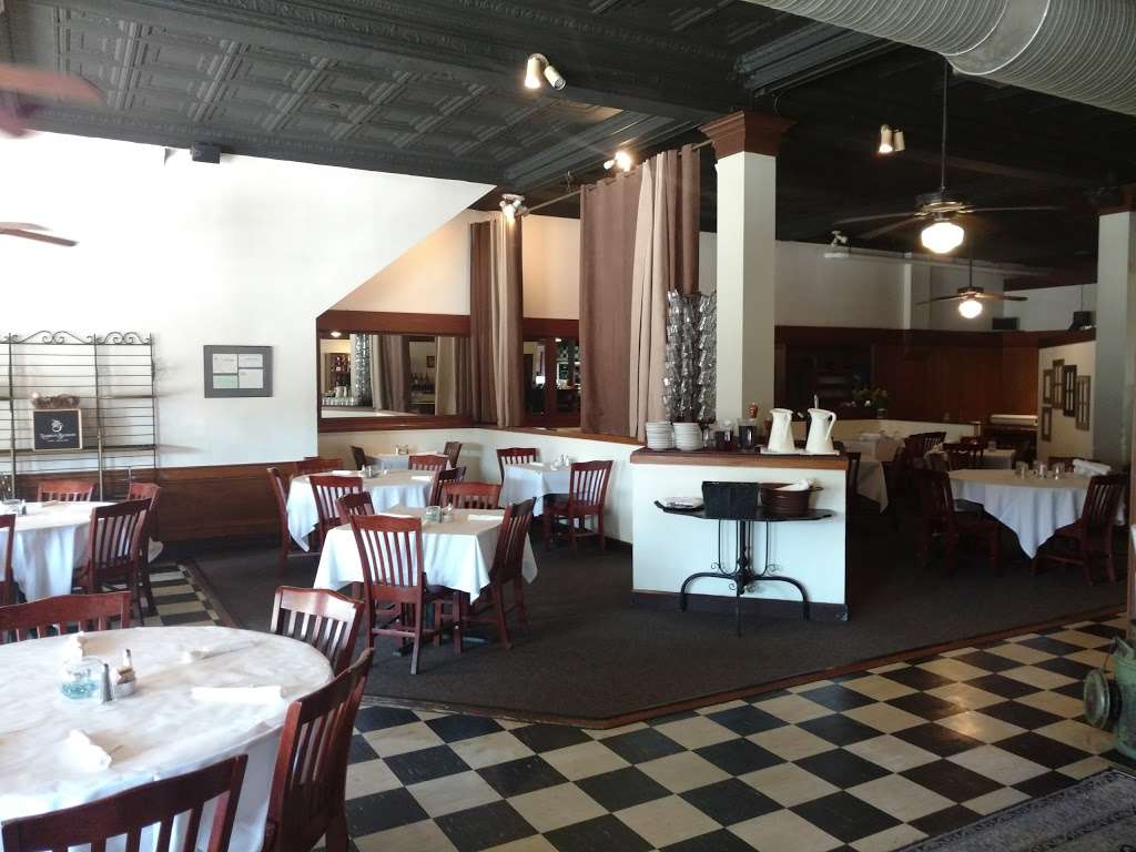 Iron Horse Restaurant | 100 S Railroad Ave, Ashland, VA 23005, USA | Phone: (804) 752-6410