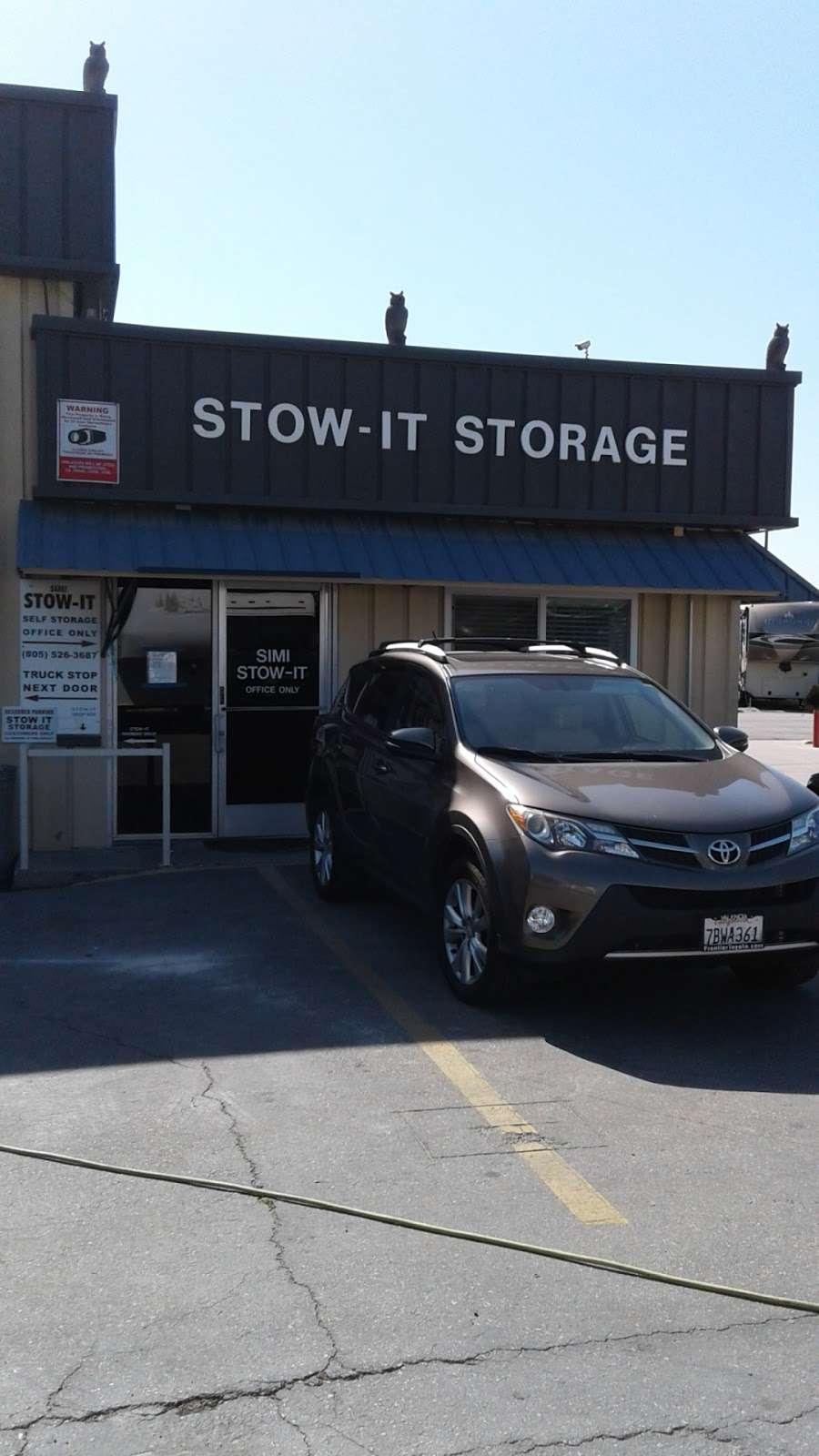 Simi Stow-It Storage | 75 W Easy St, Simi Valley, CA 93065, USA | Phone: (805) 526-3687