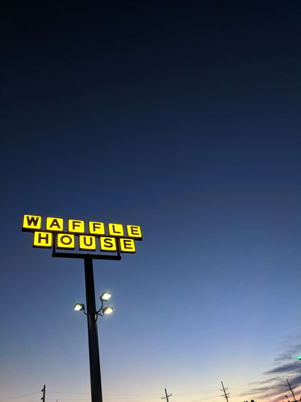 Waffle House | 114 Fairfax Pike, Stephens City, VA 22655, USA | Phone: (540) 868-0642