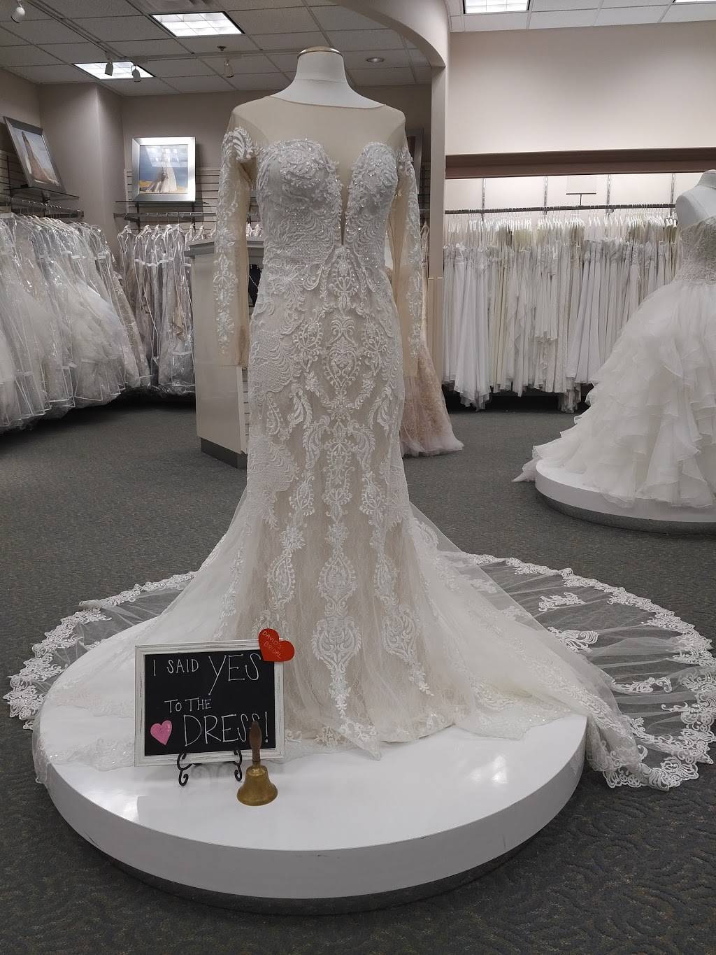 David’s Bridal | 8111 NW Roanridge Rd, Kansas City, MO 64151, USA | Phone: (816) 584-8478