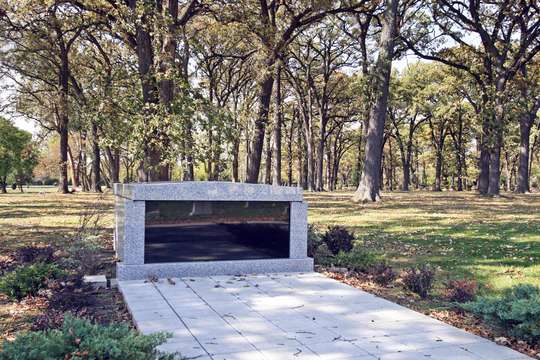 Lincoln Cemetery | 12300 S Kedzie Ave, Blue Island, IL 60406, USA | Phone: (773) 445-5400