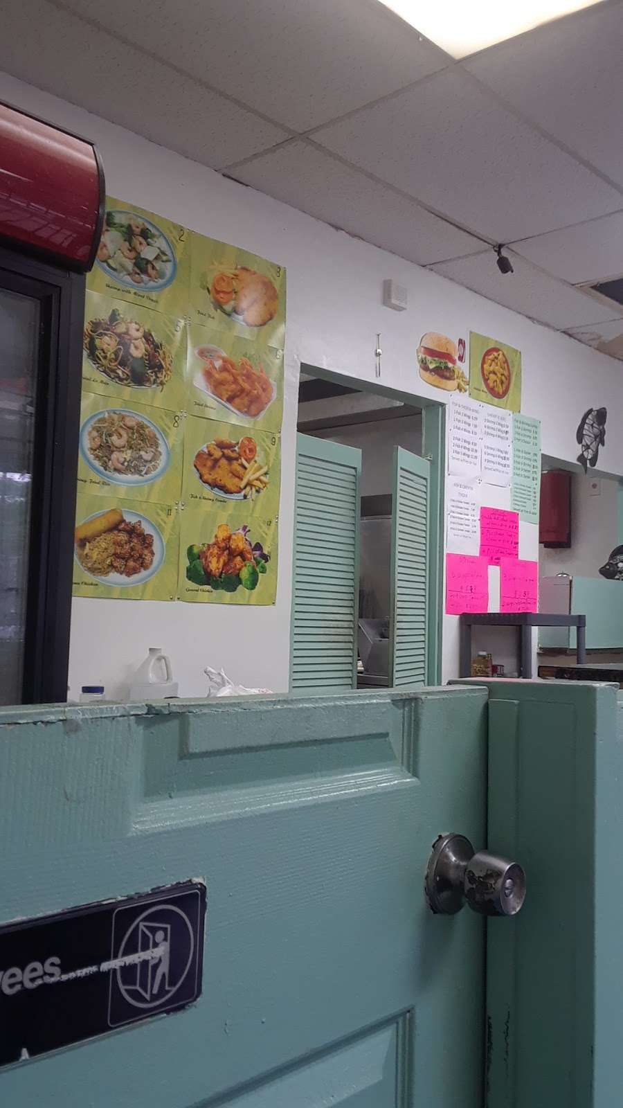 Cajun Seafood & Wings | 12281 S Dairy Ashford Rd, Houston, TX 77099, USA | Phone: (281) 988-6607
