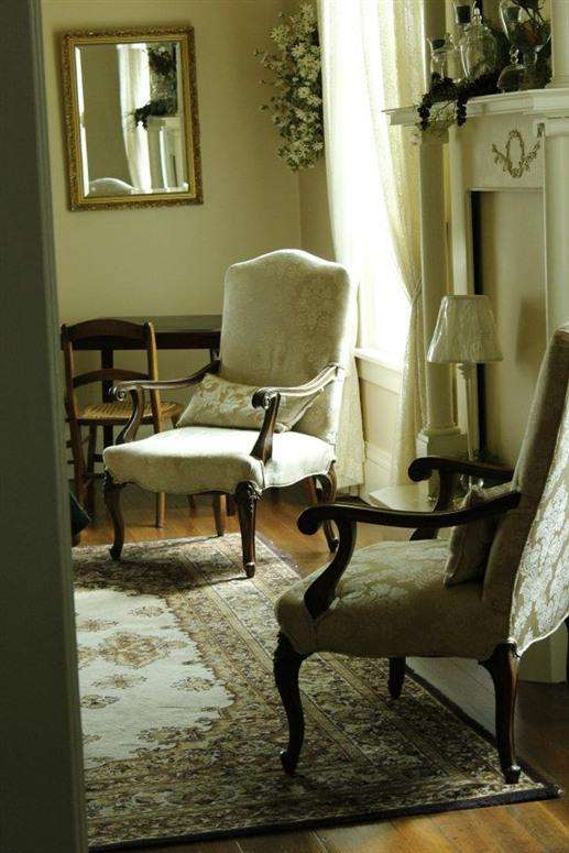 Hampsher Hotel | E Krack St, Forrest, IL 61741, USA