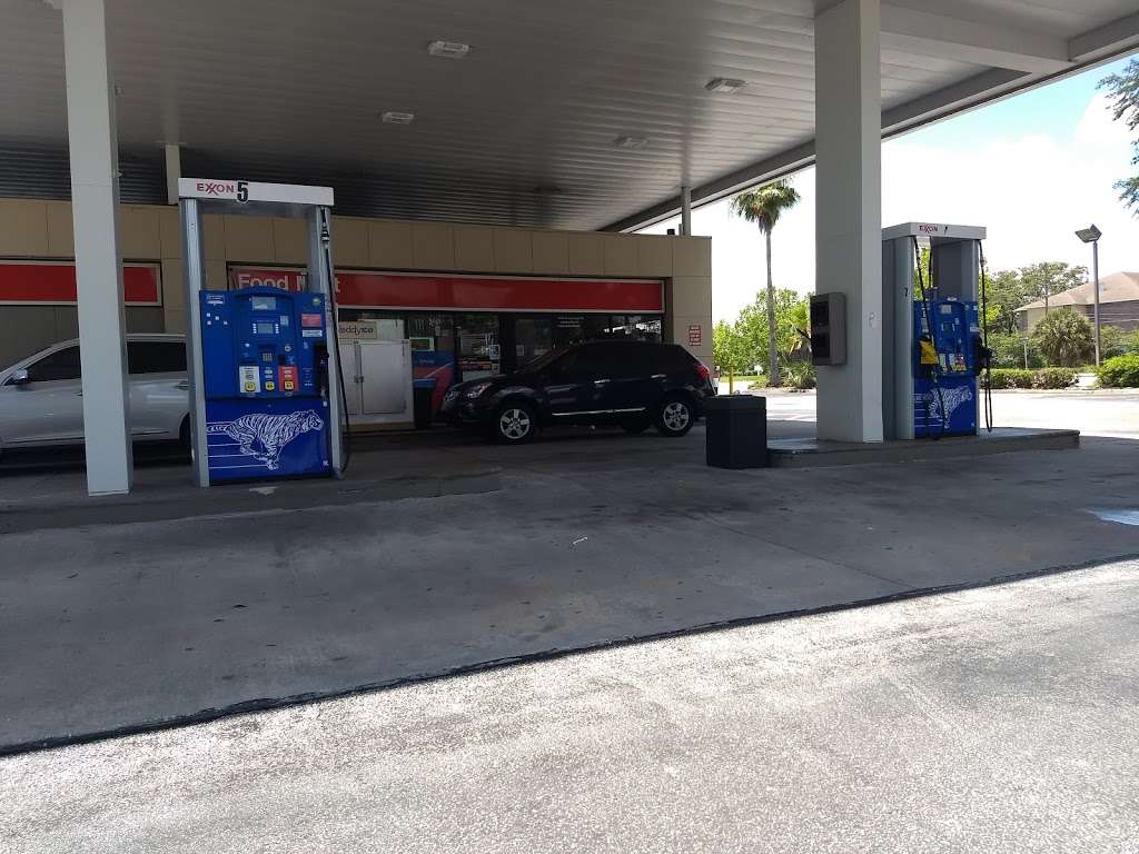 Gas Station | 4655 N Socrum Loop Rd, Lakeland, FL 33809, USA