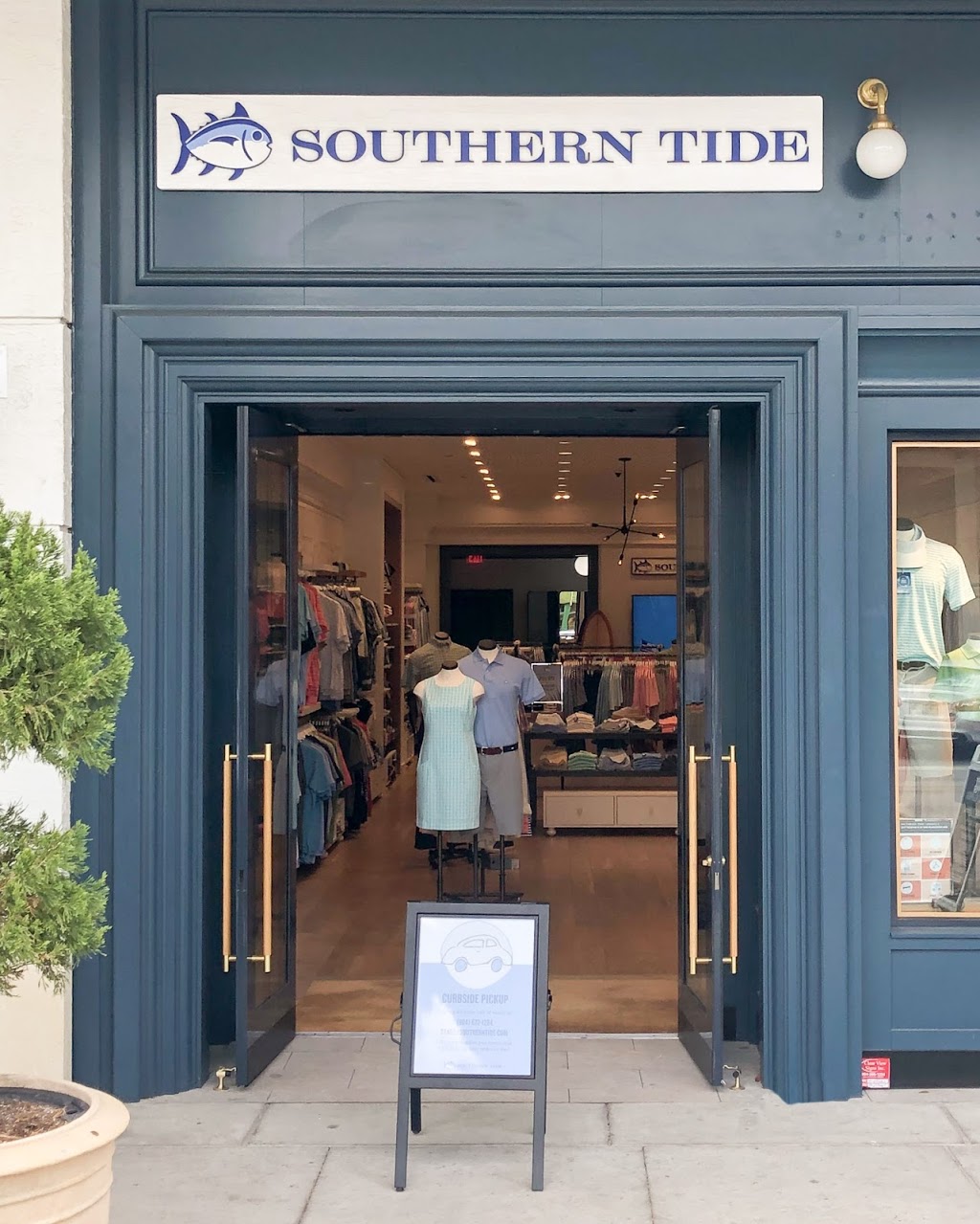 Southern Tide Jacksonville | 4791 River City Dr Suite125, Jacksonville, FL 32246, USA | Phone: (904) 672-1294