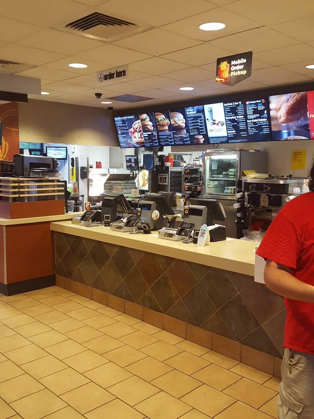 McDonalds | 3746 Riverside Dr, Columbus, OH 43221, USA | Phone: (614) 326-3663