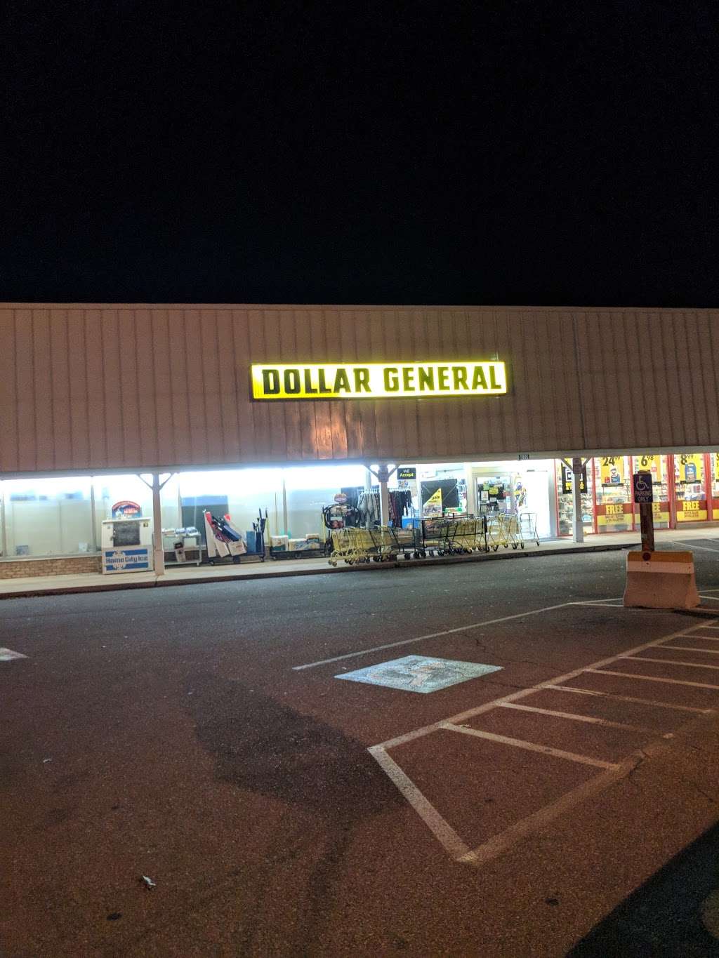 Dollar General | 419 W Main St, New Holland, PA 17557, USA | Phone: (717) 355-2364