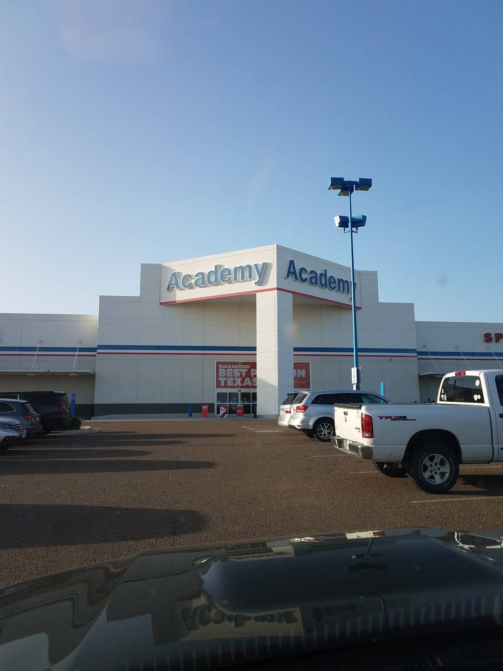 Academy Sports + Outdoors | 10820 International Blvd, Laredo, TX 78045, USA | Phone: (956) 721-7500