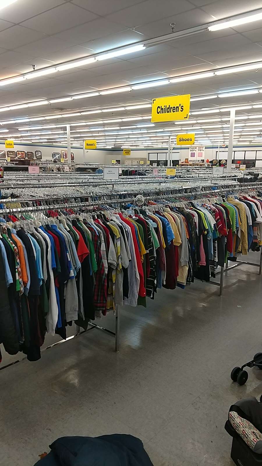 Bargain Hunters Thrift Store | 797 W Charlotte Ave, Mt Holly, NC 28120, USA | Phone: (704) 827-9102