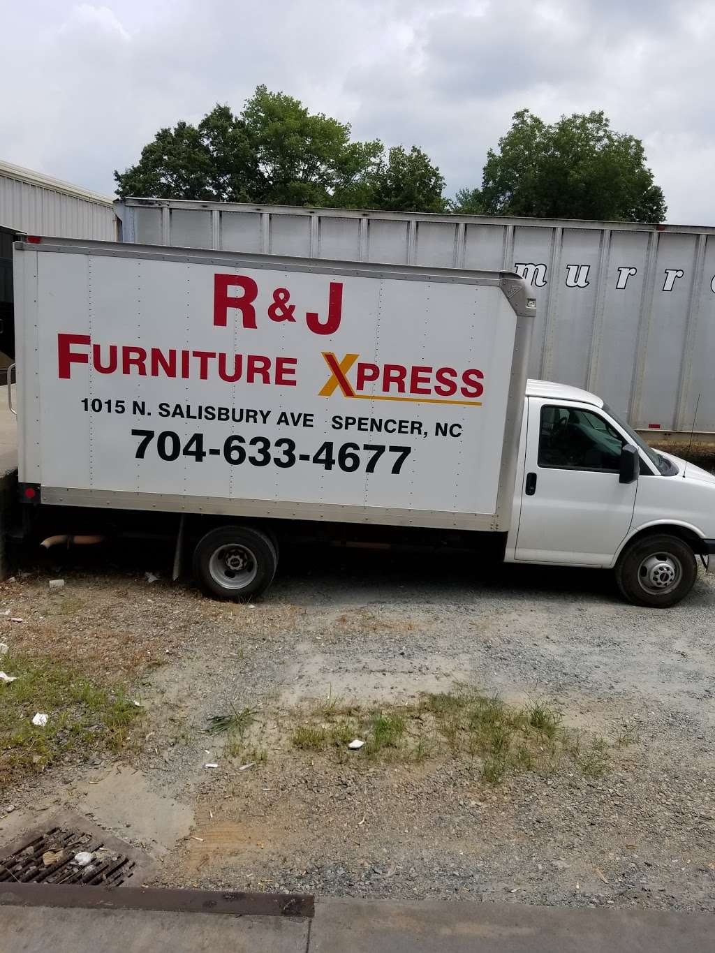 R & J Furniture Xpress | 1015 N, Salisbury Ave, Spencer, NC 28159, USA | Phone: (704) 633-4677