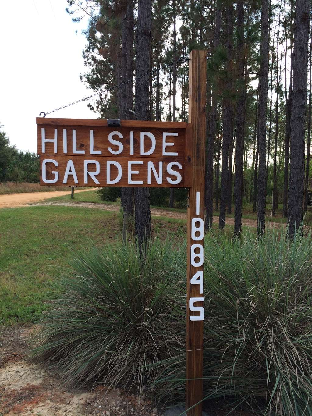 Hillside Gardens Villa | 18845 S Obrien Rd, Groveland, FL 34736, USA | Phone: (352) 552-1267