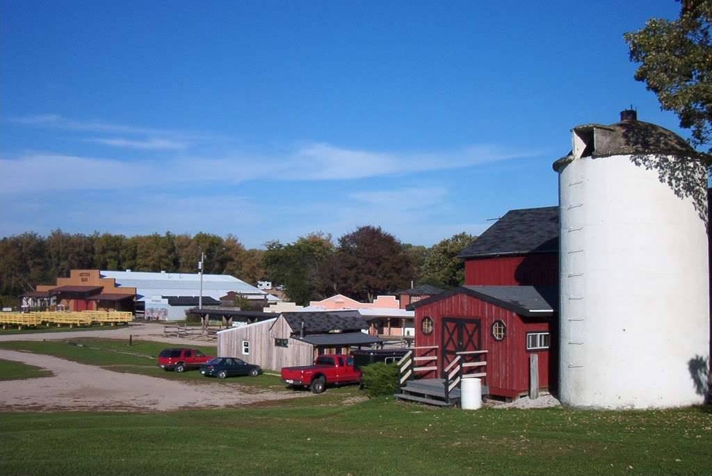Kettle Moraine Ranch W379S9674 County Rd S, Eagle, WI 53119, USA