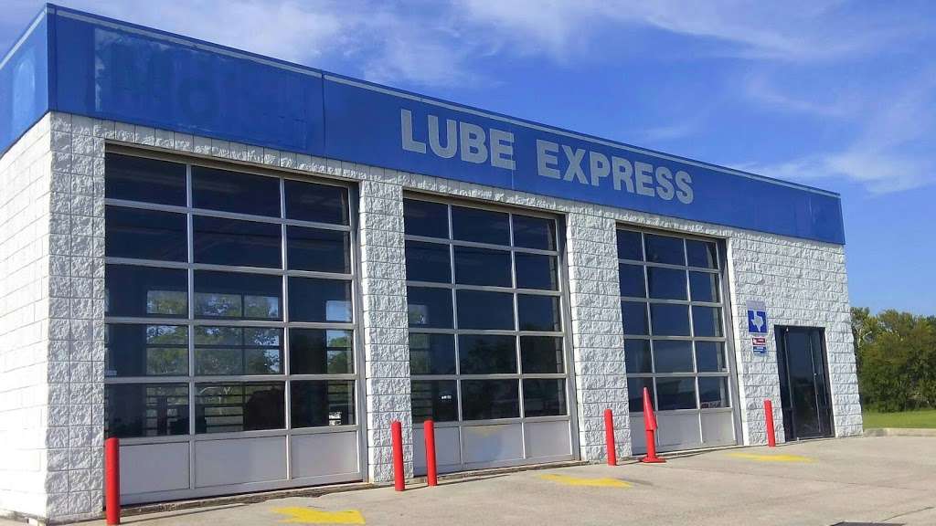 Dickinson Lube Express | 3688 Prairie Dr, Dickinson, TX 77539, USA | Phone: (281) 337-6802