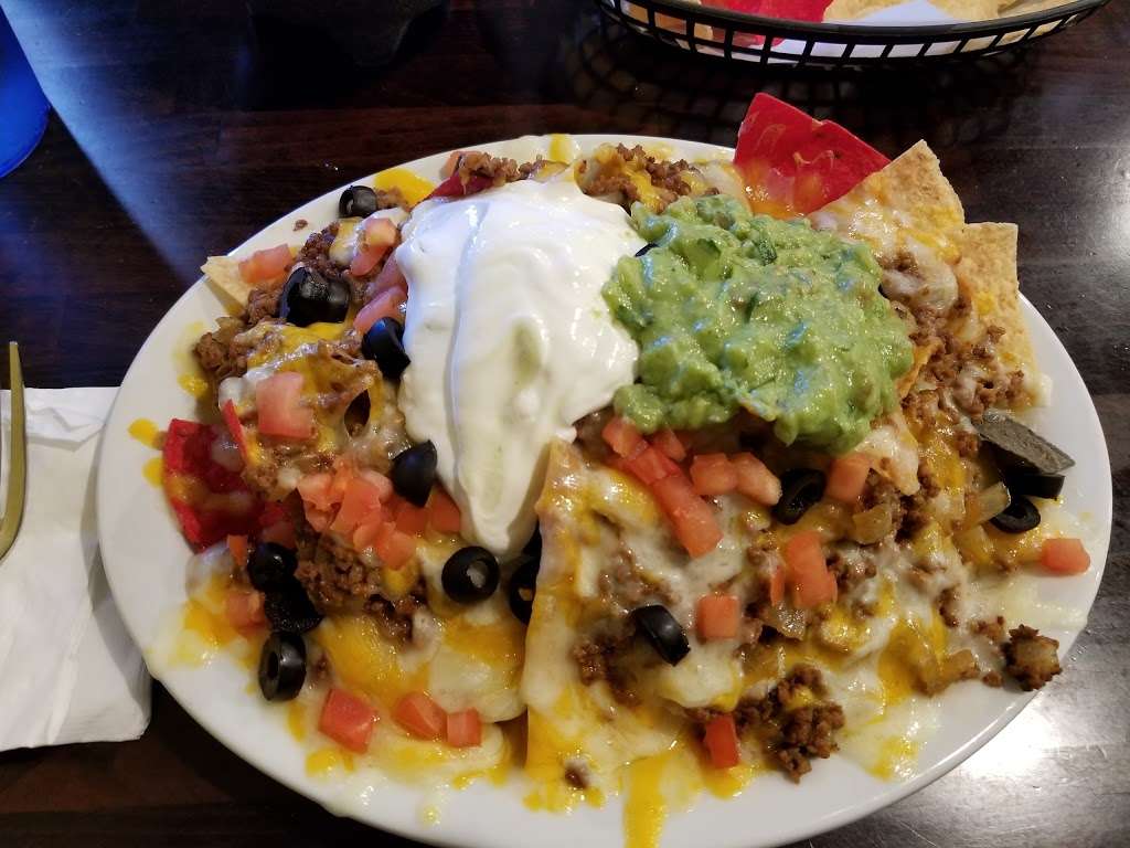 Los Amigos | 15065 Vista Rd, Helendale, CA 92342, USA | Phone: (760) 951-1537