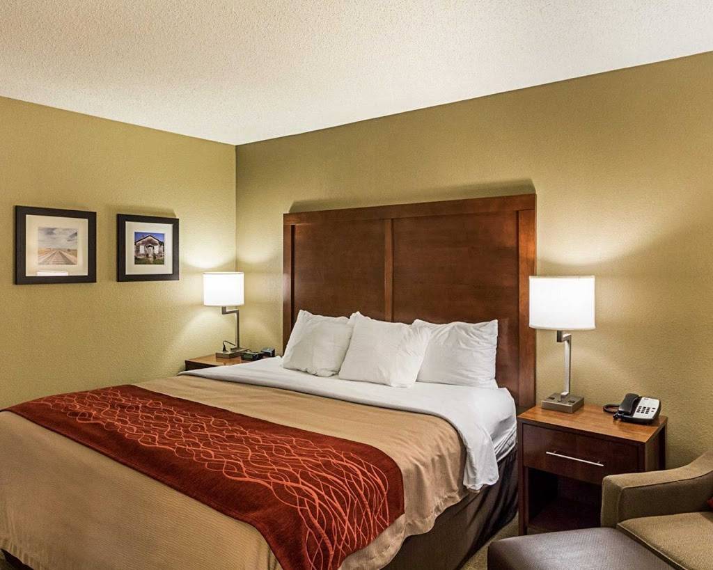 Comfort Inn East | 9525 E Corporate Hills Dr, Wichita, KS 67207, USA | Phone: (316) 686-2844