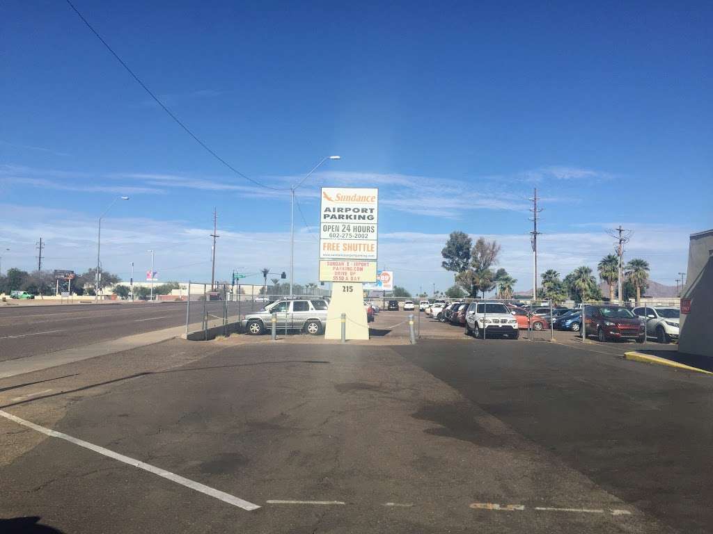 Sundance Airport Parking | 215 N 40th St, Phoenix, AZ 85034, USA | Phone: (602) 275-2002