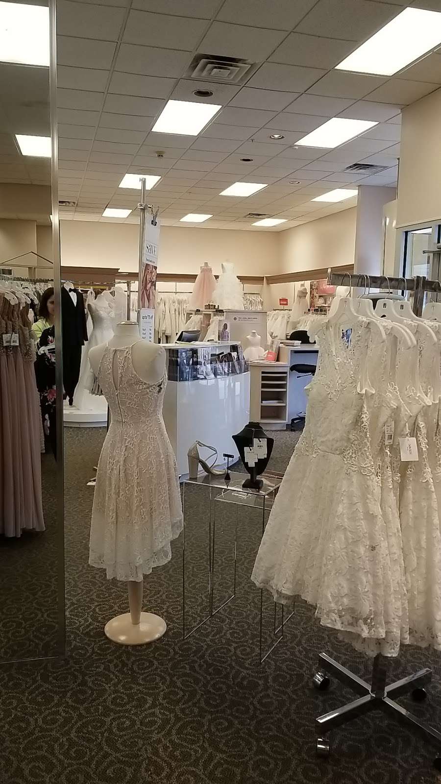 Davids Bridal | 256 Daniel Webster Hwy, Nashua, NH 03060 | Phone: (603) 888-6300