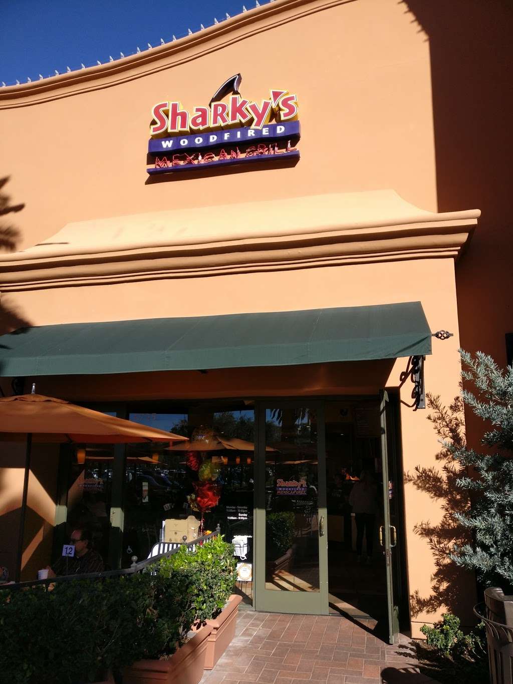 Sharkys | 6725 Quail Hill Pkwy, Irvine, CA 92603 | Phone: (949) 856-1300