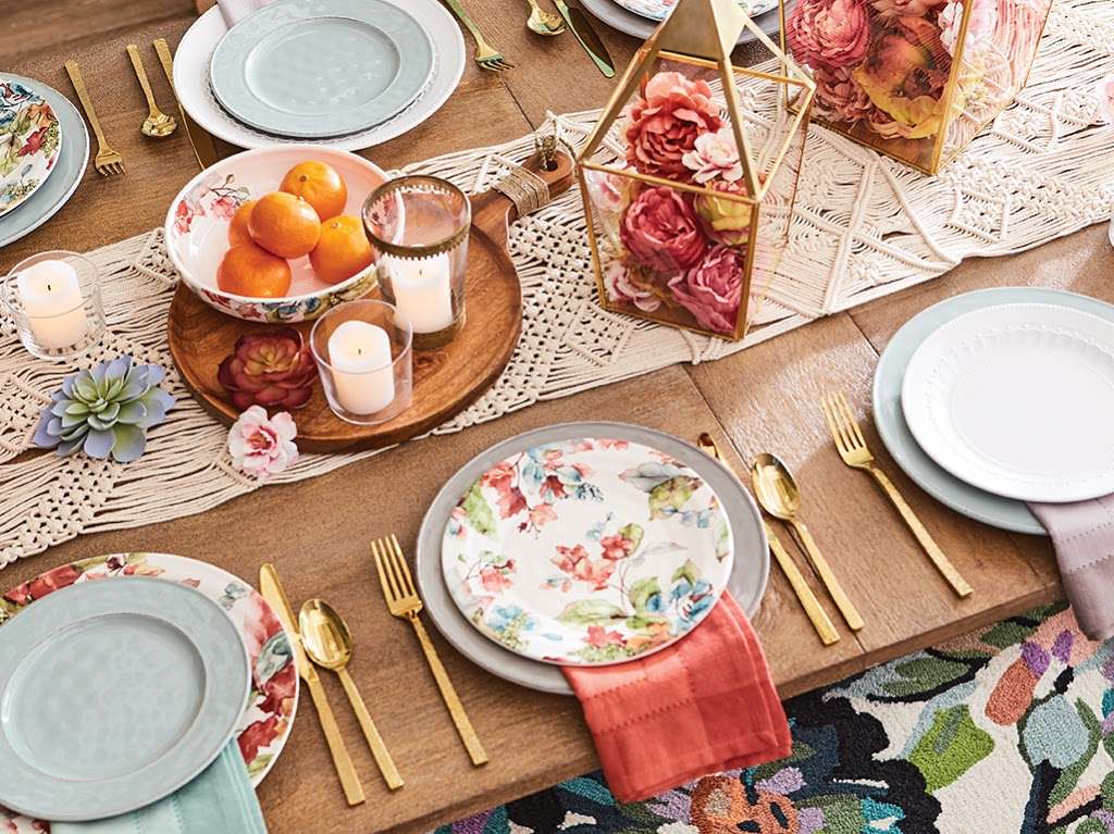 Pier 1 | 407 Arena Hub Plaza, Wilkes-Barre Township, PA 18702, USA | Phone: (570) 829-3455