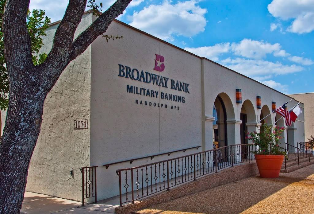 Broadway Bank - Randolph AFB Financial Center | Requires Base Access, 629 3rd St W, Randolph AFB, TX 78150, USA | Phone: (210) 658-7427