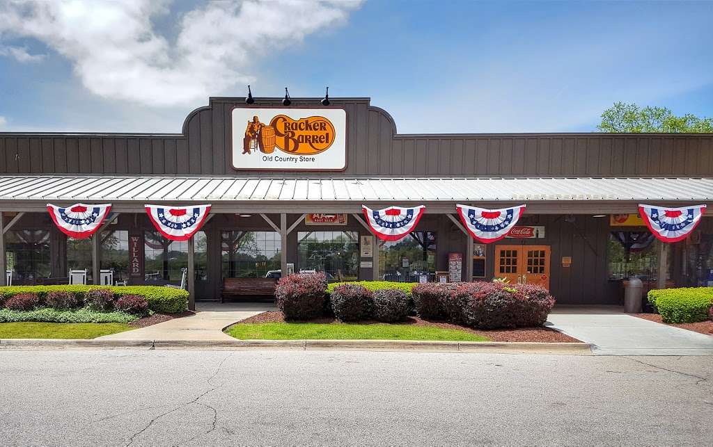 Cracker Barrel Old Country Store | 2525 W Marquette Woods Rd, Stevensville, MI 49127 | Phone: (269) 428-0550