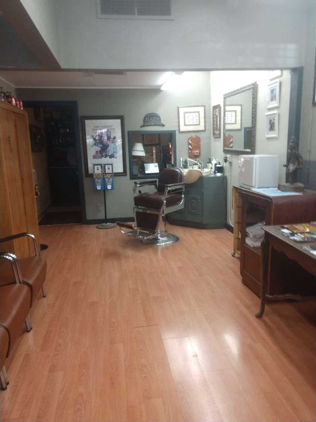 Glendale Barber Shop | 6825 N 58th Ave, Glendale, AZ 85301, USA | Phone: (623) 934-0431