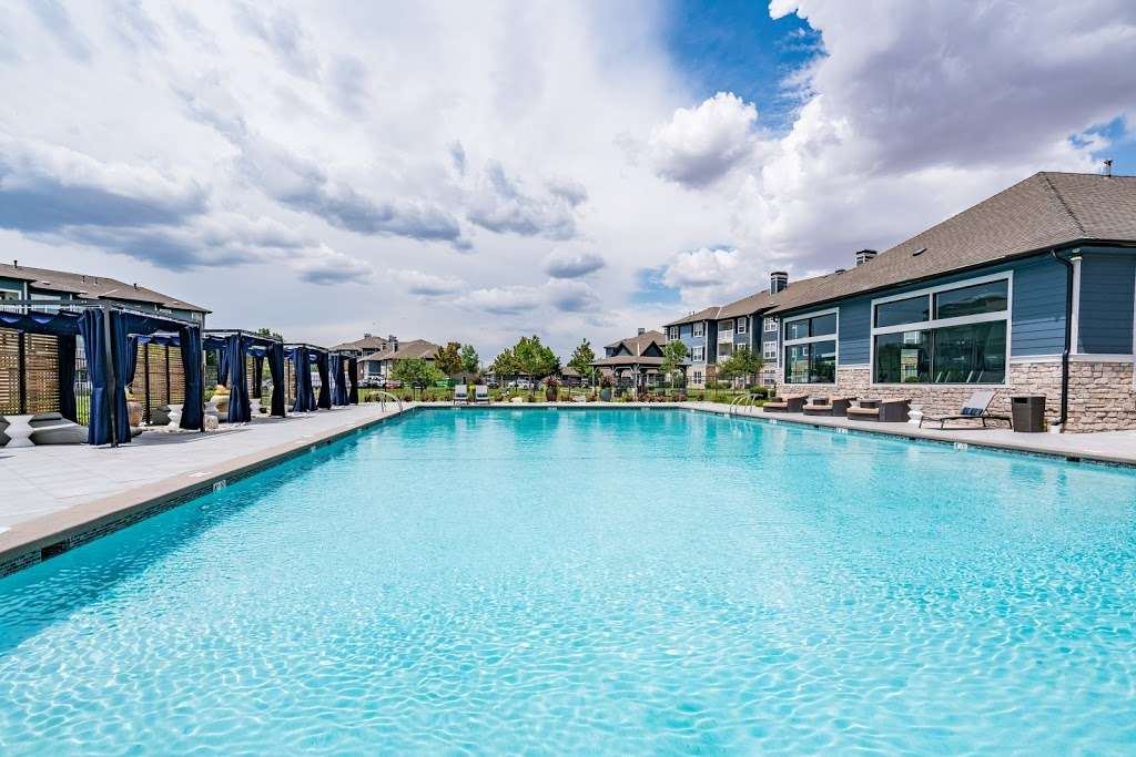 Lakecrest at Gateway Park by Cortland | 4699 Kittredge St, Denver, CO 80239, USA | Phone: (303) 362-0300