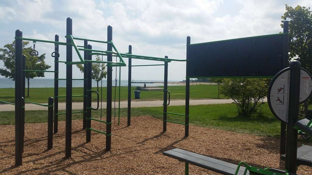 Burnham Park Outdoor Fitness Station | Chicago, IL 60653, USA