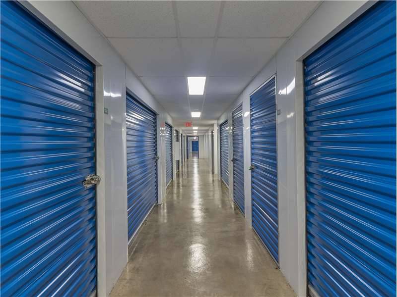 Extra Space Storage | 3813 Airport Fwy, Bedford, TX 76021, USA | Phone: (817) 358-0311