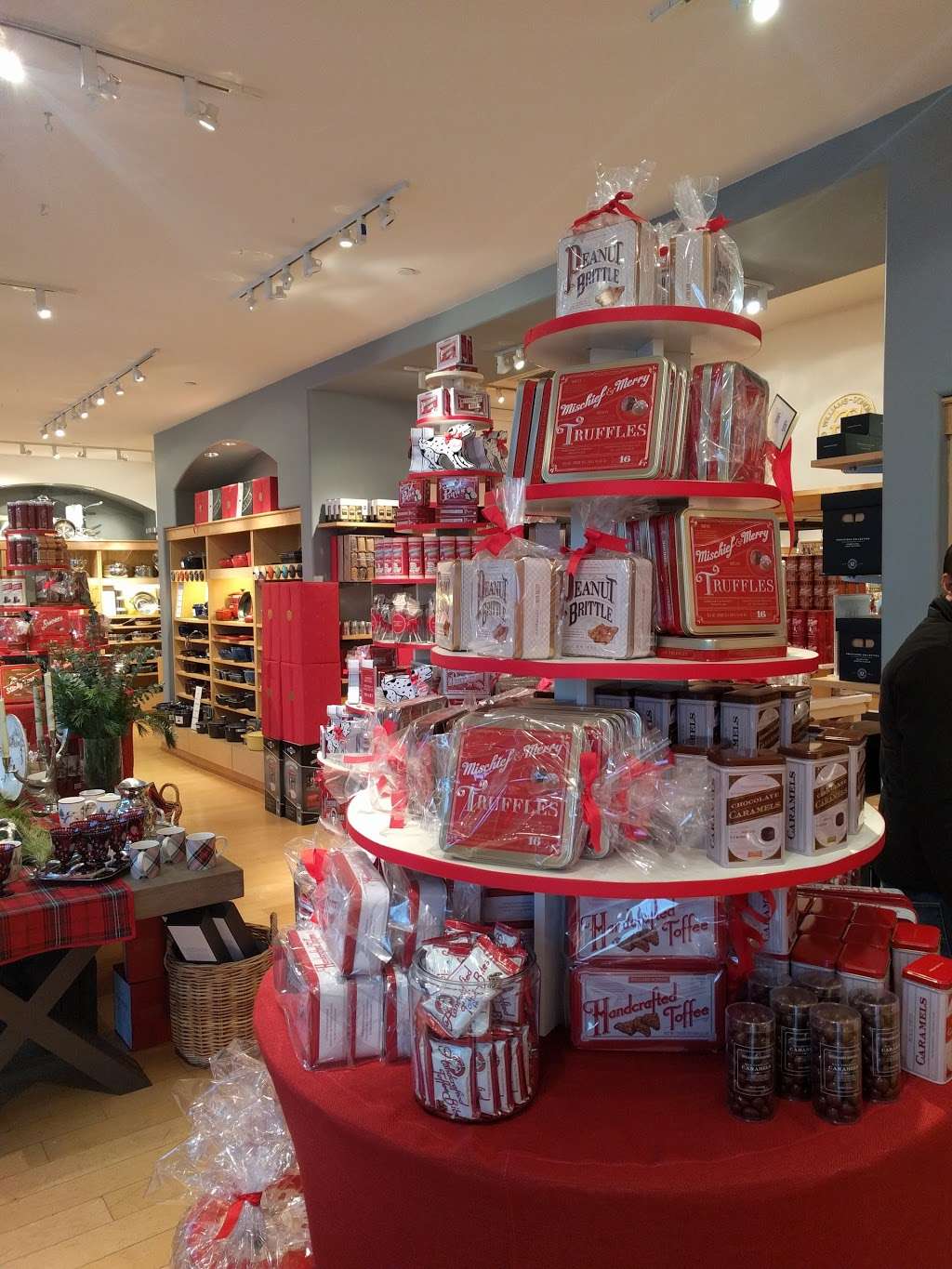 Williams-Sonoma | 926 Lehigh Valley Mall #1310, Whitehall, PA 18052, USA | Phone: (610) 264-0360