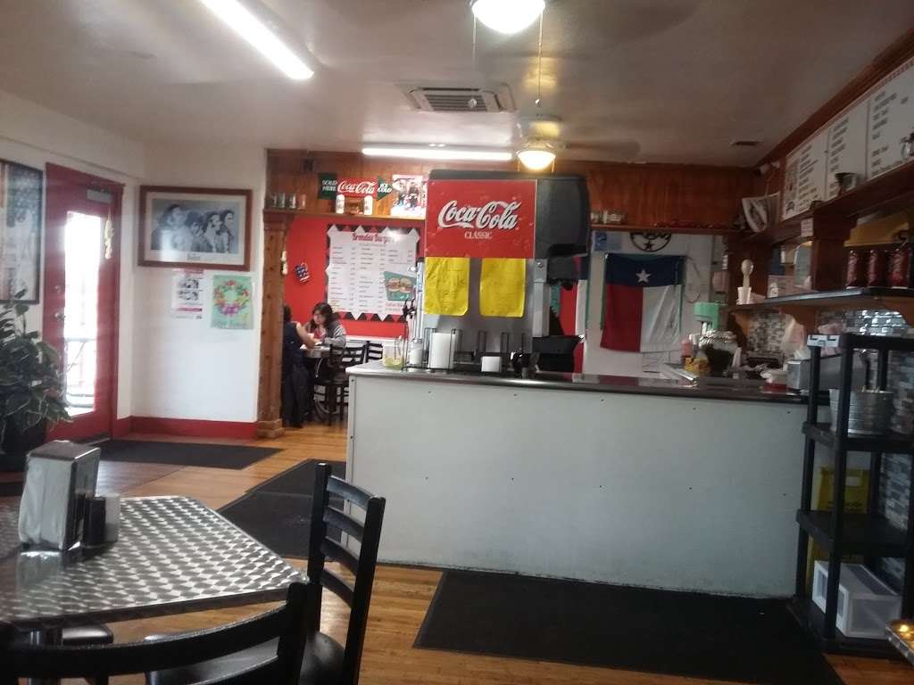 Brendas Burgers | 3837 SW Military Dr, San Antonio, TX 78211, USA | Phone: (210) 932-1177