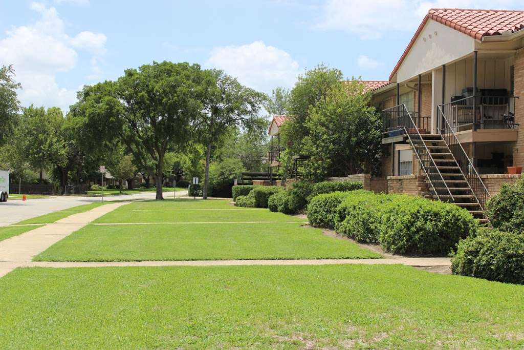 The Colony Apartments | 3321 Coker St, Irving, TX 75062, USA | Phone: (972) 255-5000