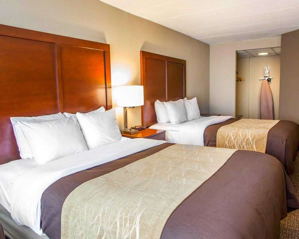 Quality Inn & Suites | 8800 W 159th St, Orland Park, IL 60462, USA | Phone: (708) 403-1100