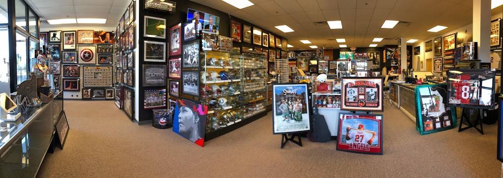 Dogtown Sports Collectibles & Framing | 6410 Wise Ave #3315, St. Louis, MO 63139, USA | Phone: (314) 899-7601