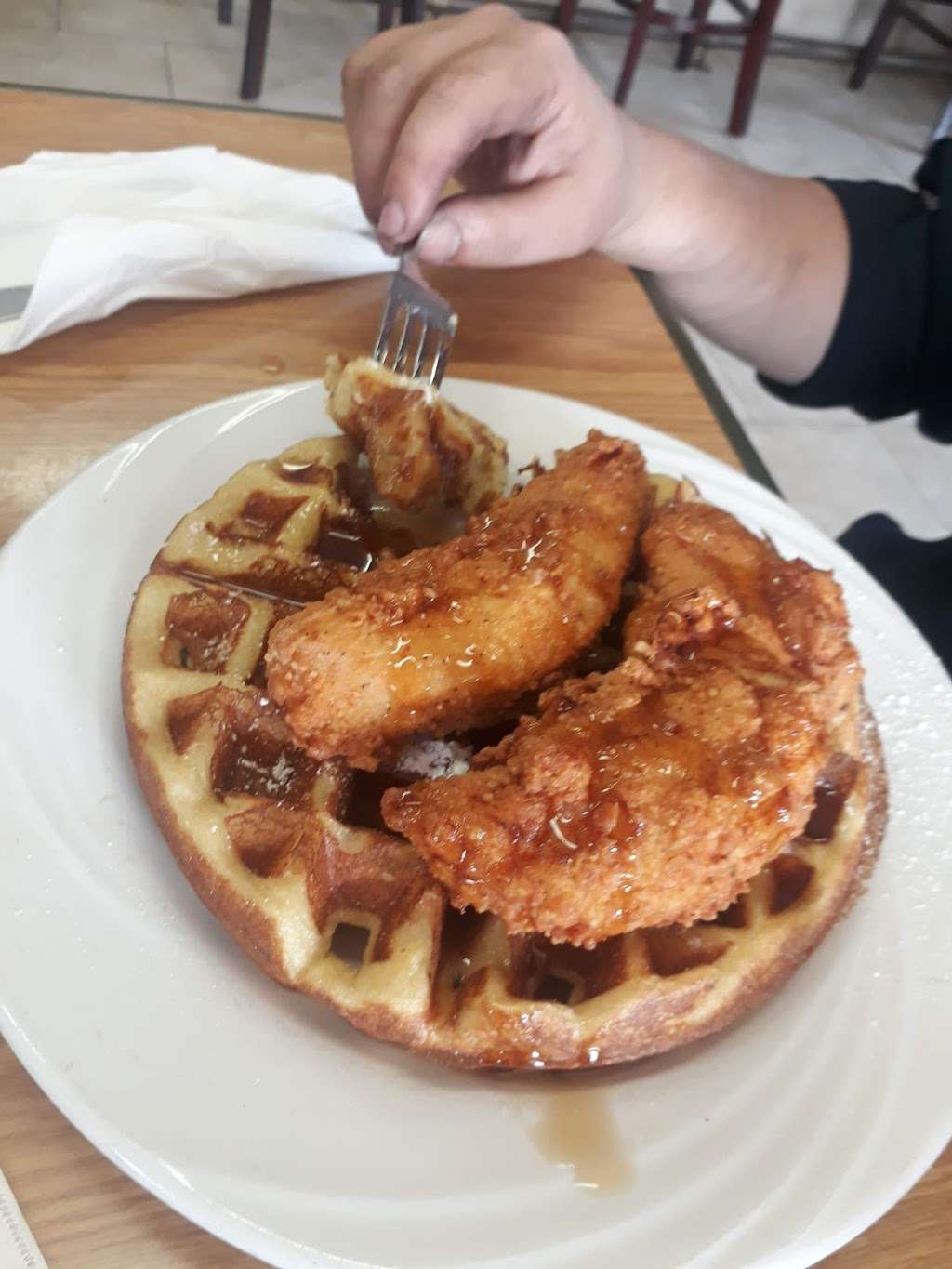 Tonys Chicken and Waffles | 1480 Martin Luther King Jr Blvd, Bartow, FL 33830, USA | Phone: (863) 533-7427