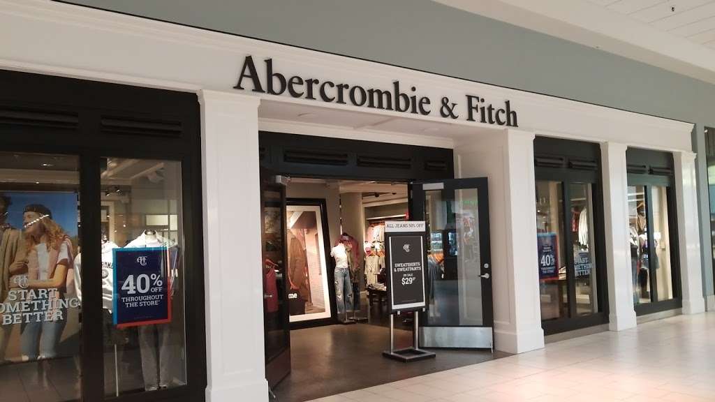 Abercrombie & Fitch | 1700 W International Speedway Blvd Ste 124, Daytona Beach, FL 32114, USA | Phone: (386) 238-3470