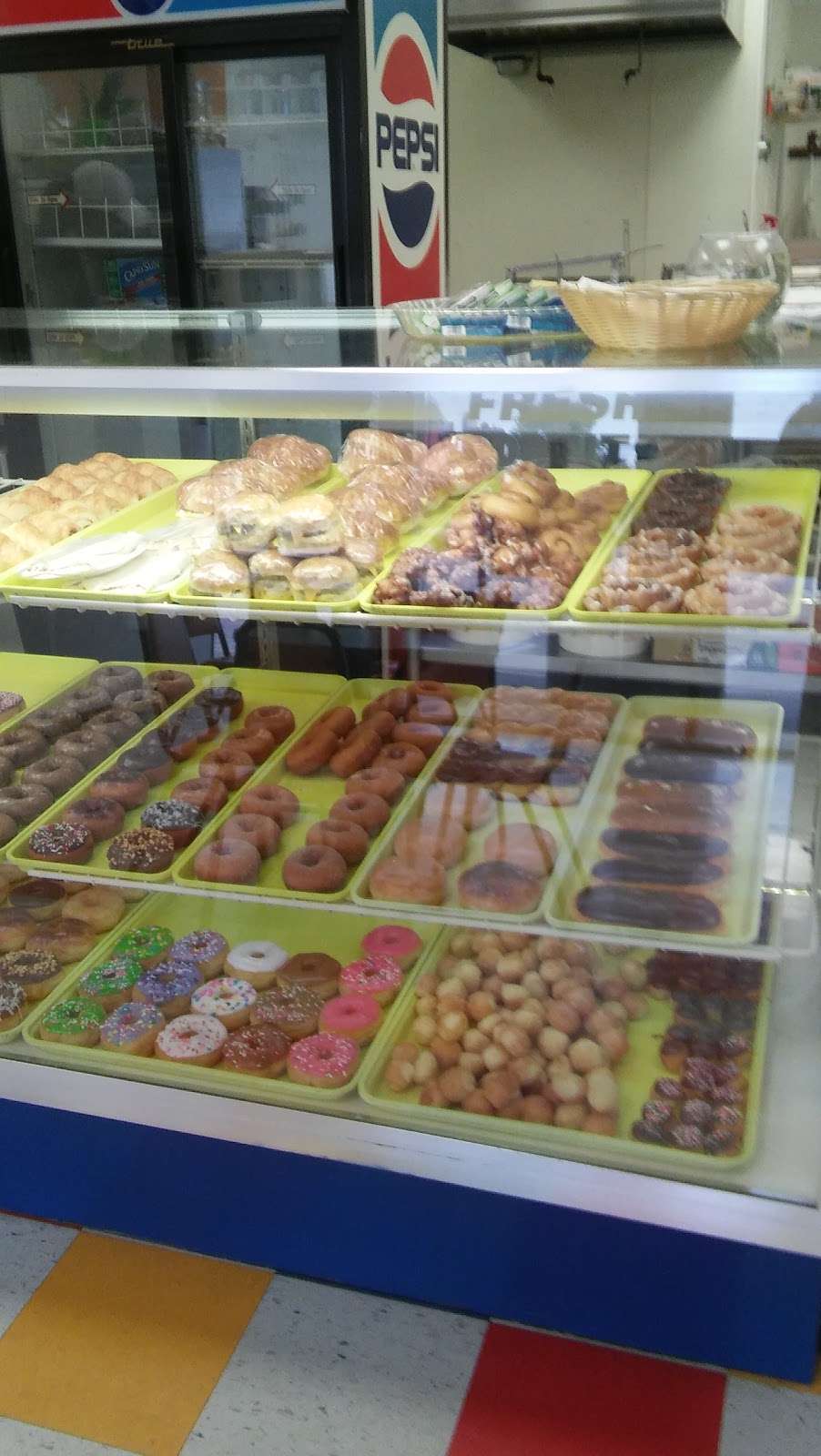 Best Donuts | 307 S Cedar Ridge Dr, Duncanville, TX 75116, USA | Phone: (972) 780-2636