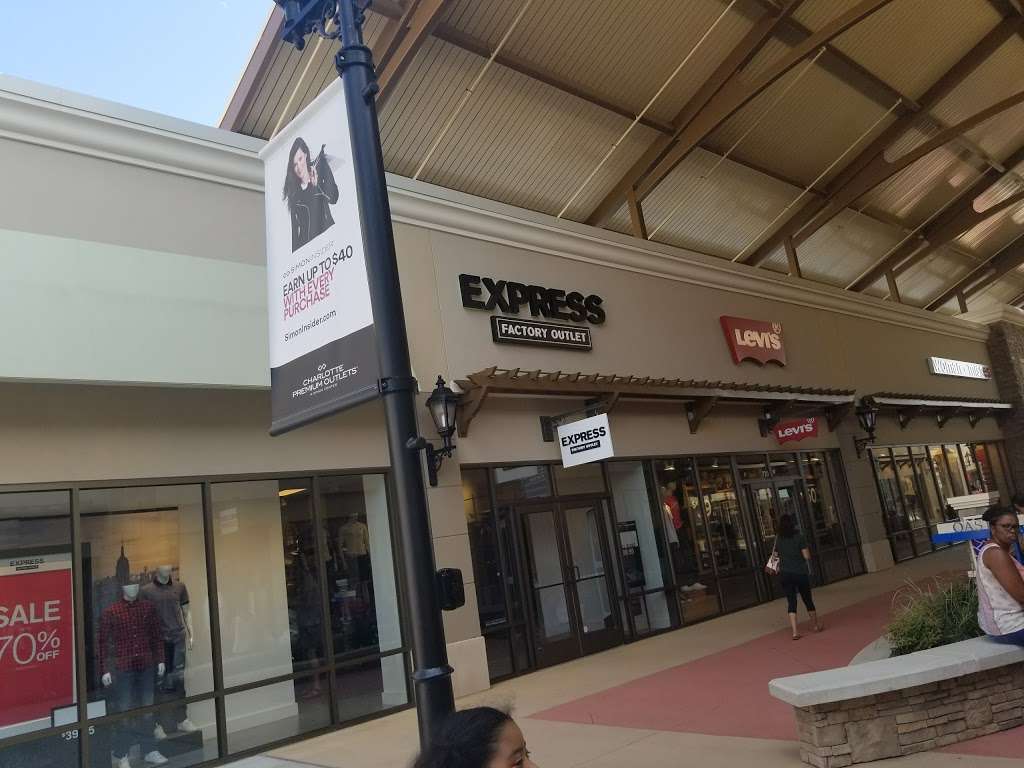 Express Factory Outlet | 5422 New Fashion Way, Charlotte, NC 28278, USA | Phone: (980) 228-9018