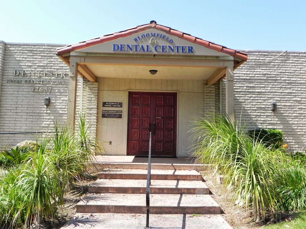 Bloomfield Dental Center | 12657 E 166th St, Cerritos, CA 90703 | Phone: (562) 926-6502