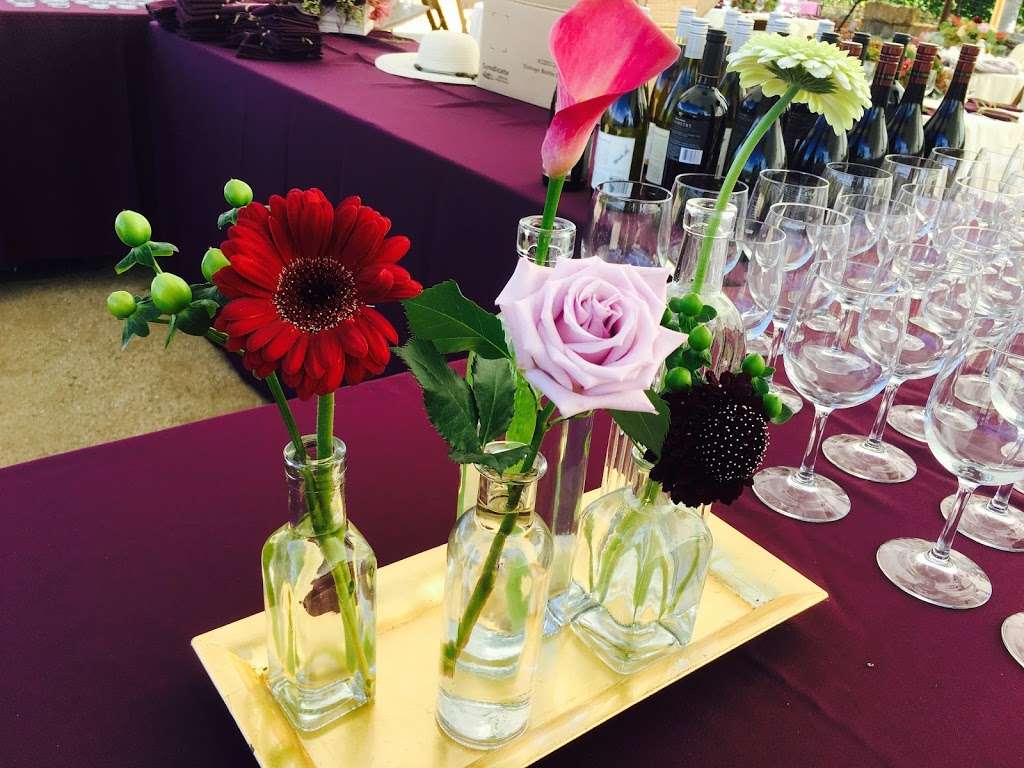 KM Floral Design | 1441 Amexluxen Avenue, Hacienda Heights, CA 91745, USA | Phone: (714) 919-9773