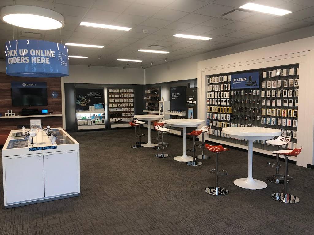 AT&T Store | 10100 City Walk Dr Suite 200, Woodbury, MN 55129, USA | Phone: (651) 501-0444