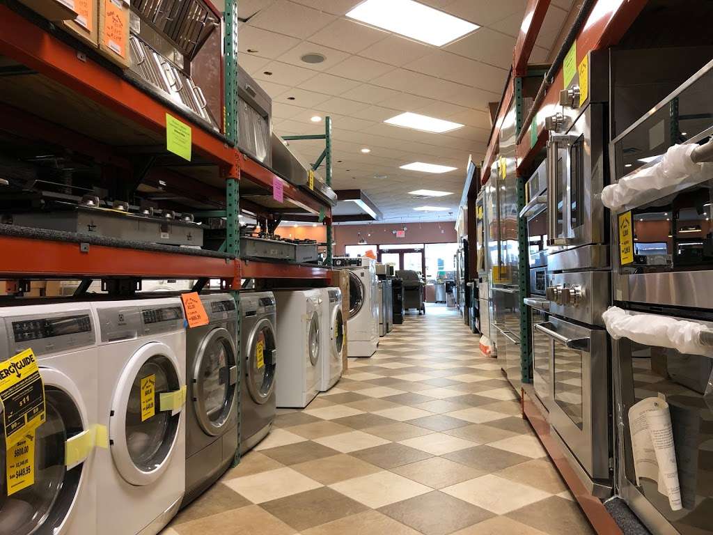 Wickford Appliance - Outlet Store | 380 Mendon Rd, Cumberland, RI 02864, USA | Phone: (401) 725-3690