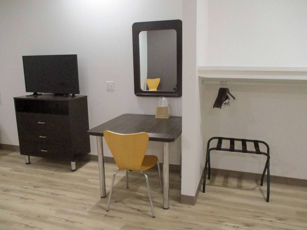 Studio 6 Port Allen, LA - Baton Rouge I-10 | 2740 N Westport Dr, Port Allen, LA 70767, USA | Phone: (225) 248-6222