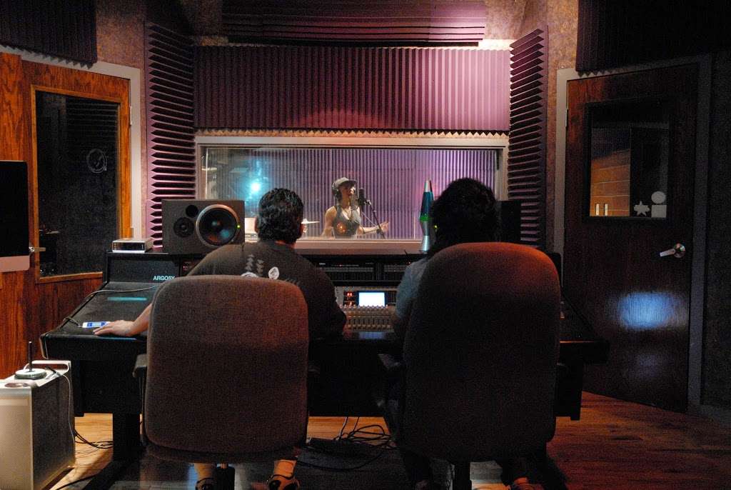 Celebrity Sound Studios | 10214 Georgibelle Dr #100, Houston, TX 77043, USA | Phone: (346) 320-3176