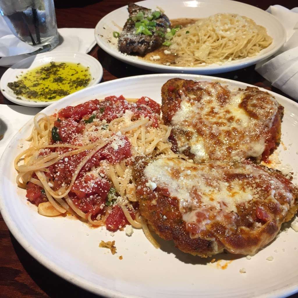 Carrabbas Italian Grill | 502 Bay Area Blvd, Webster, TX 77598, USA | Phone: (281) 338-0574